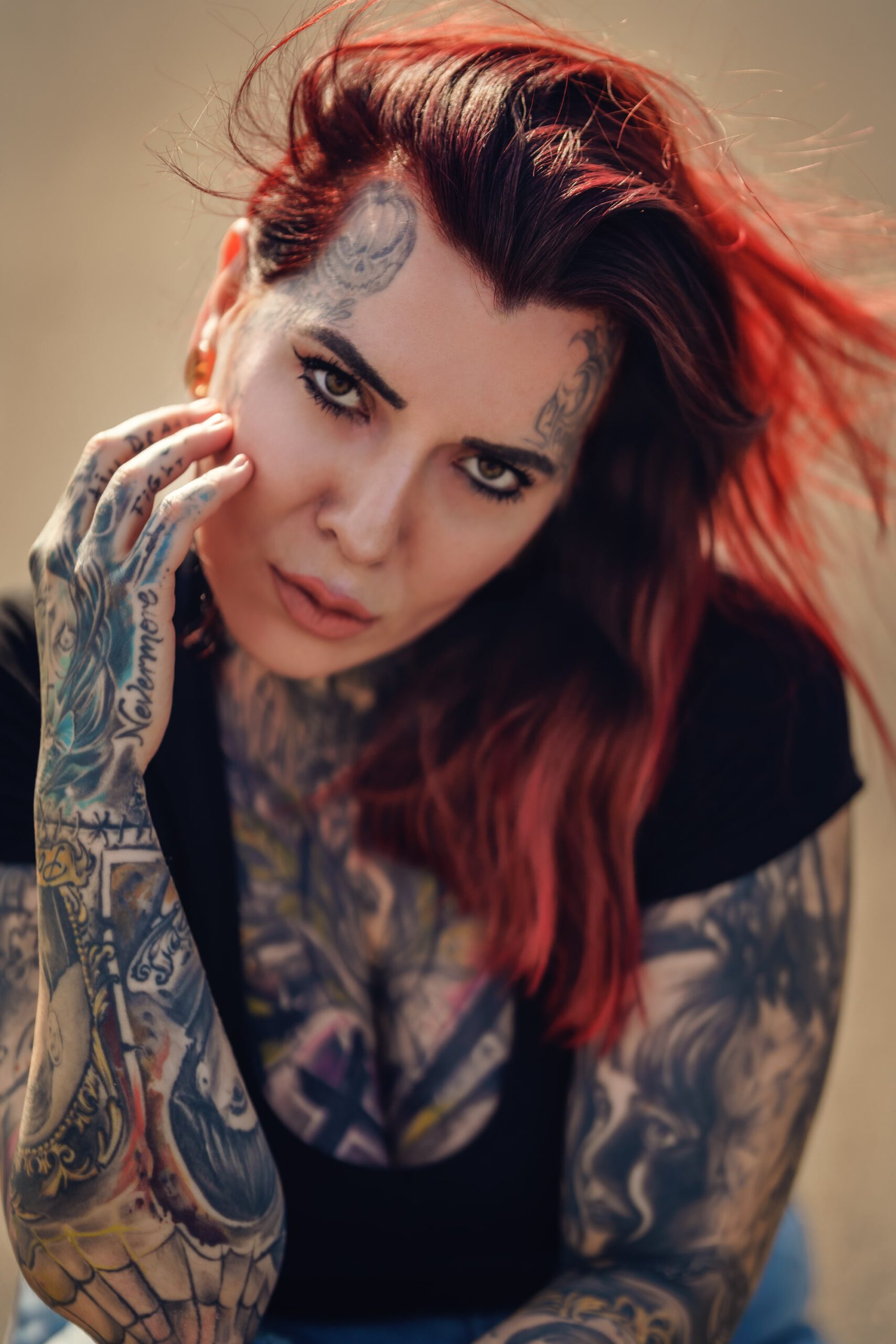stefanraab-portraitfotografie-mainz-frau-facetattoo